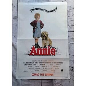 ANNIE Theater Movie Poster One Sheet 1982 Orphan Musical Read